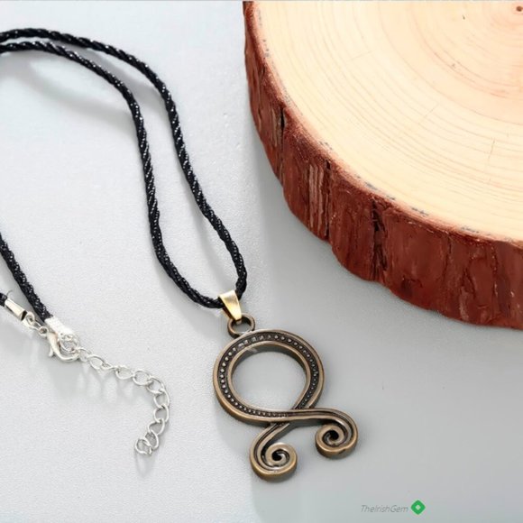 Protective Amulet Troll Cross Necklace/Trollkors - Picture 4 of 4